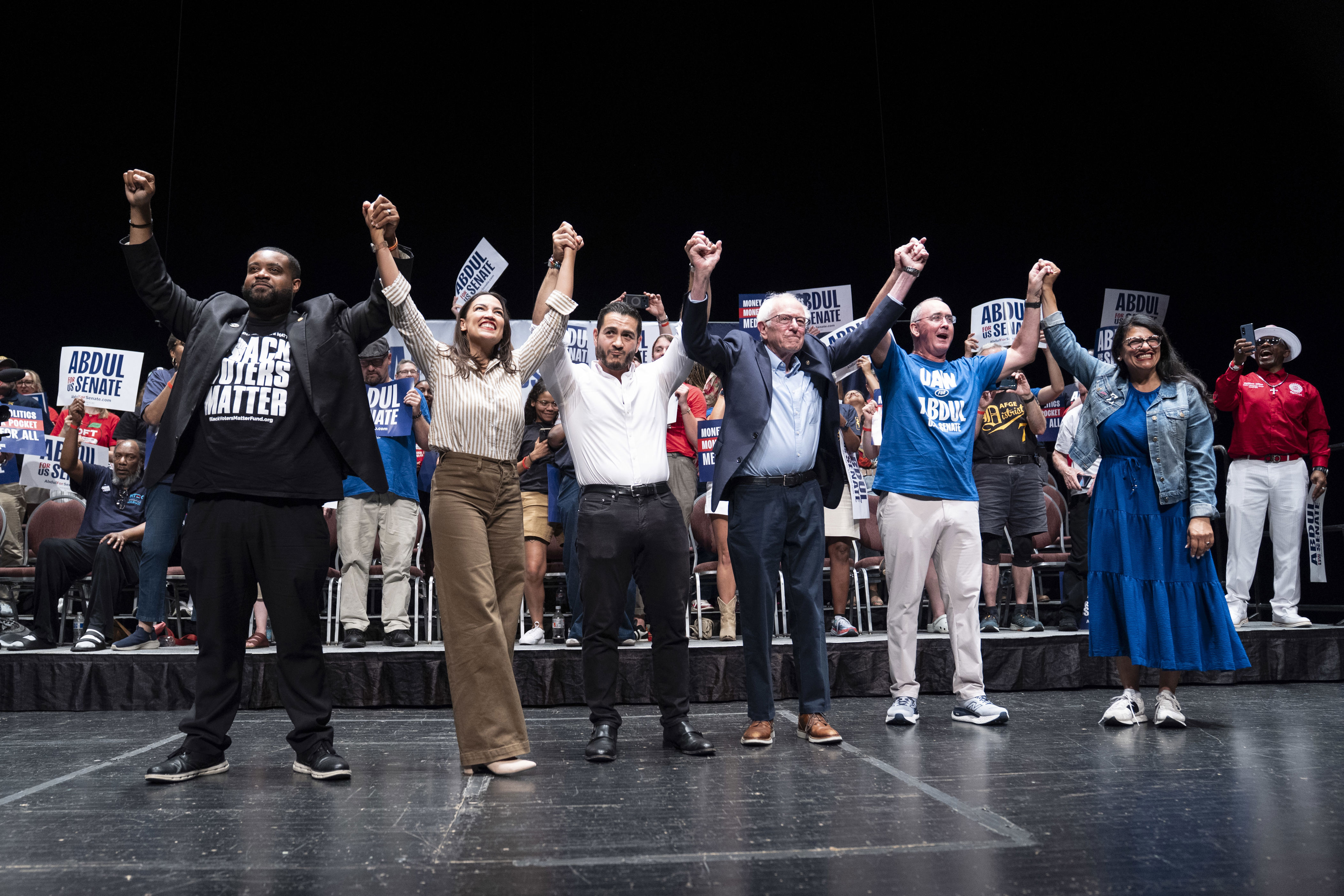 Left-wing candidates win House Democratic primaries in Michigan battlegrounds