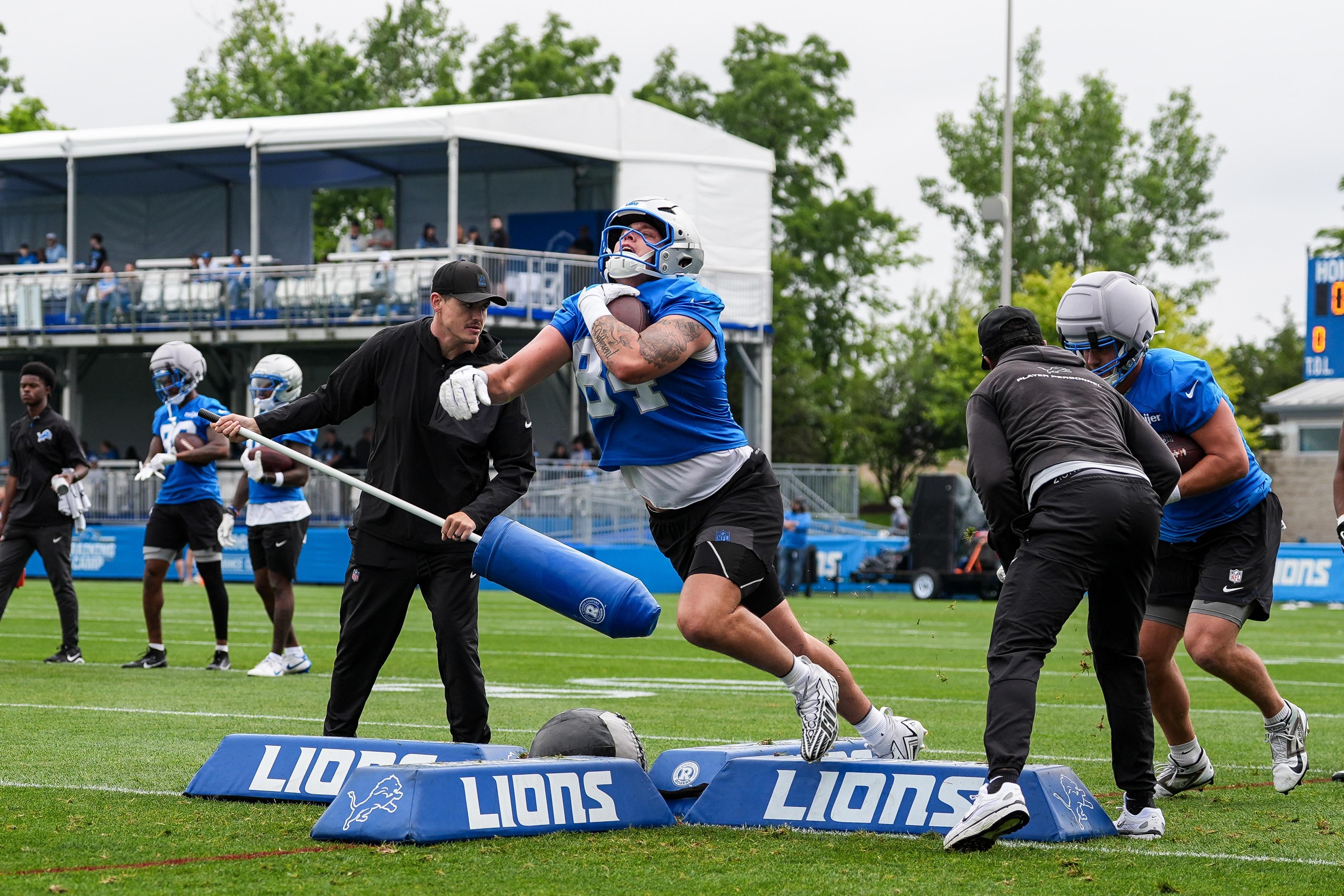 Detroit Lions training camp day 6 live updates, latest news