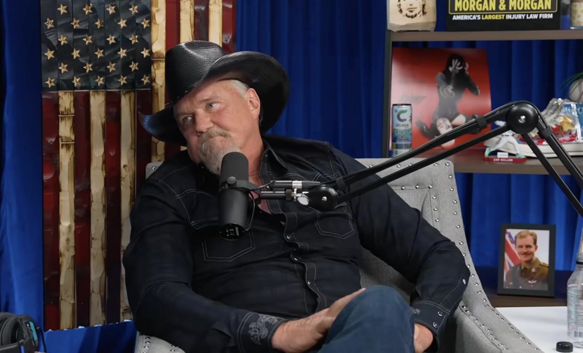 Trace Adkins reveals 'explosive diarrhea' illness during parasite outbreak