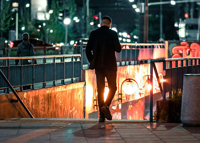 38 private investigators share the most bizarre things they’ve encountered