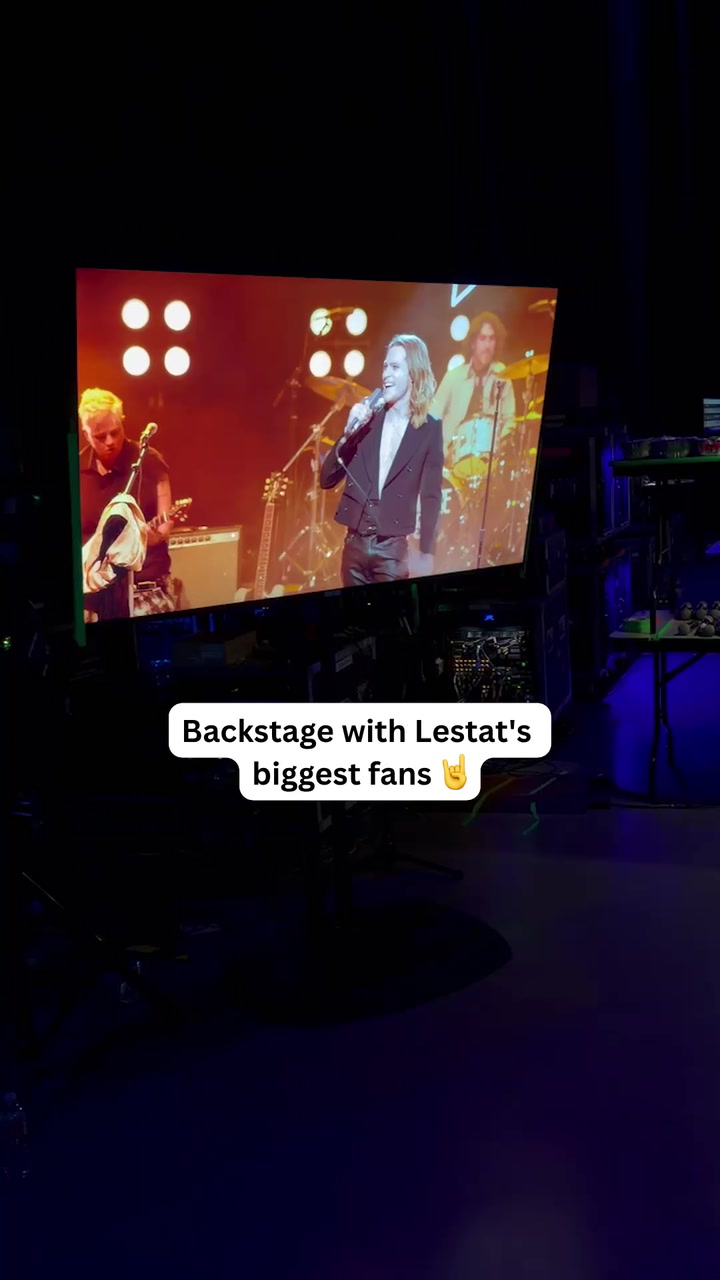 'Interview with the Vampire' cast watches Lestat's backstage performance