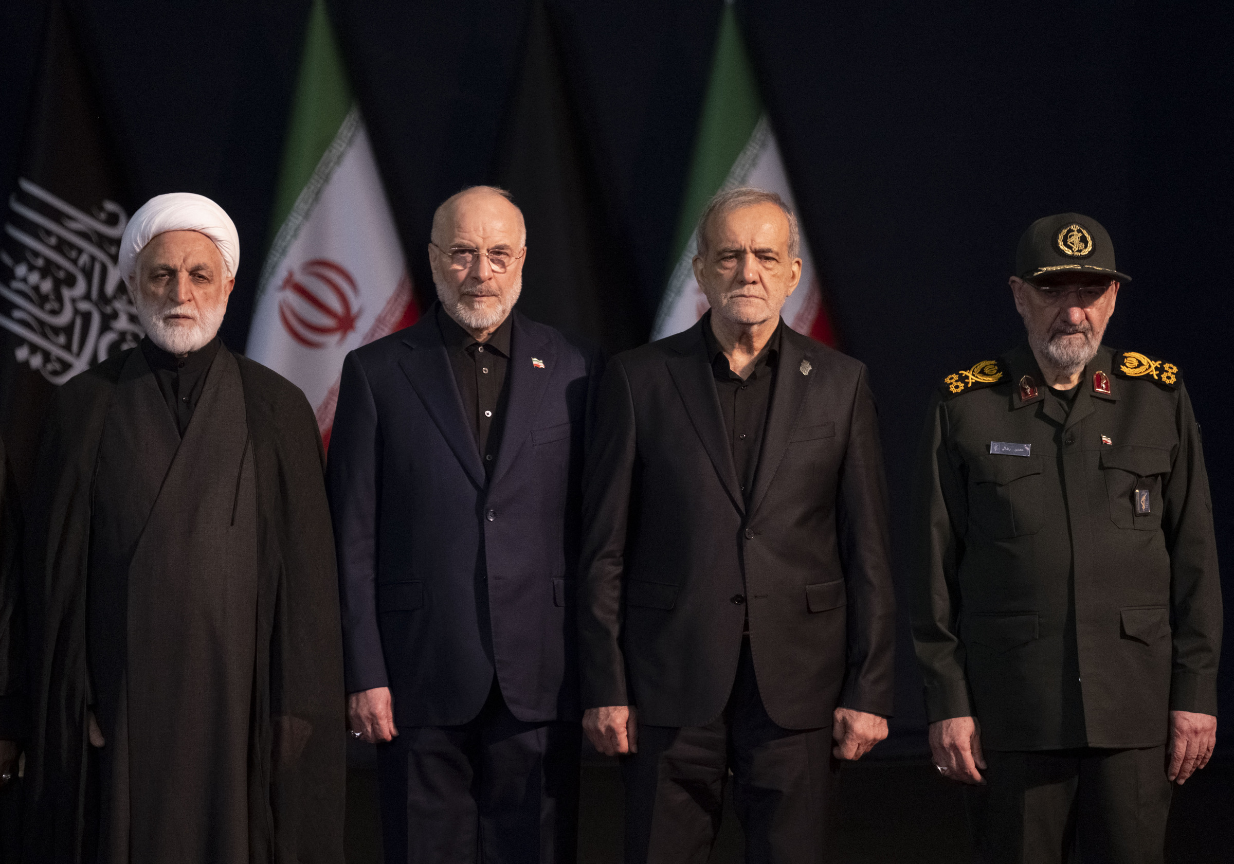 Lý do Iran không lùi bước trước đòn nắn gân của ông Trump