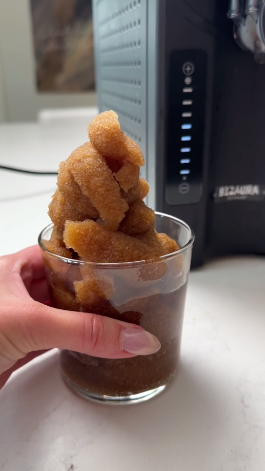 How to make a refreshing root beer slushie at home