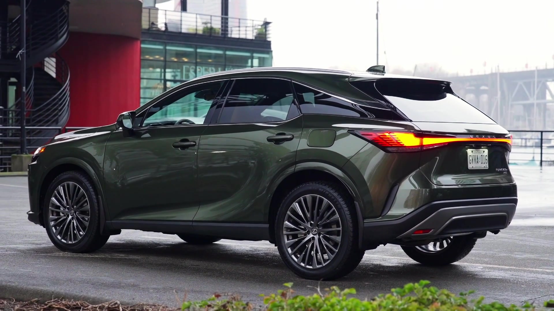 2026 Lexus RX 450h+ ultra premium exterior design