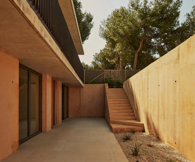This Tarragona home hides a sunken courtyard beneath its entrance