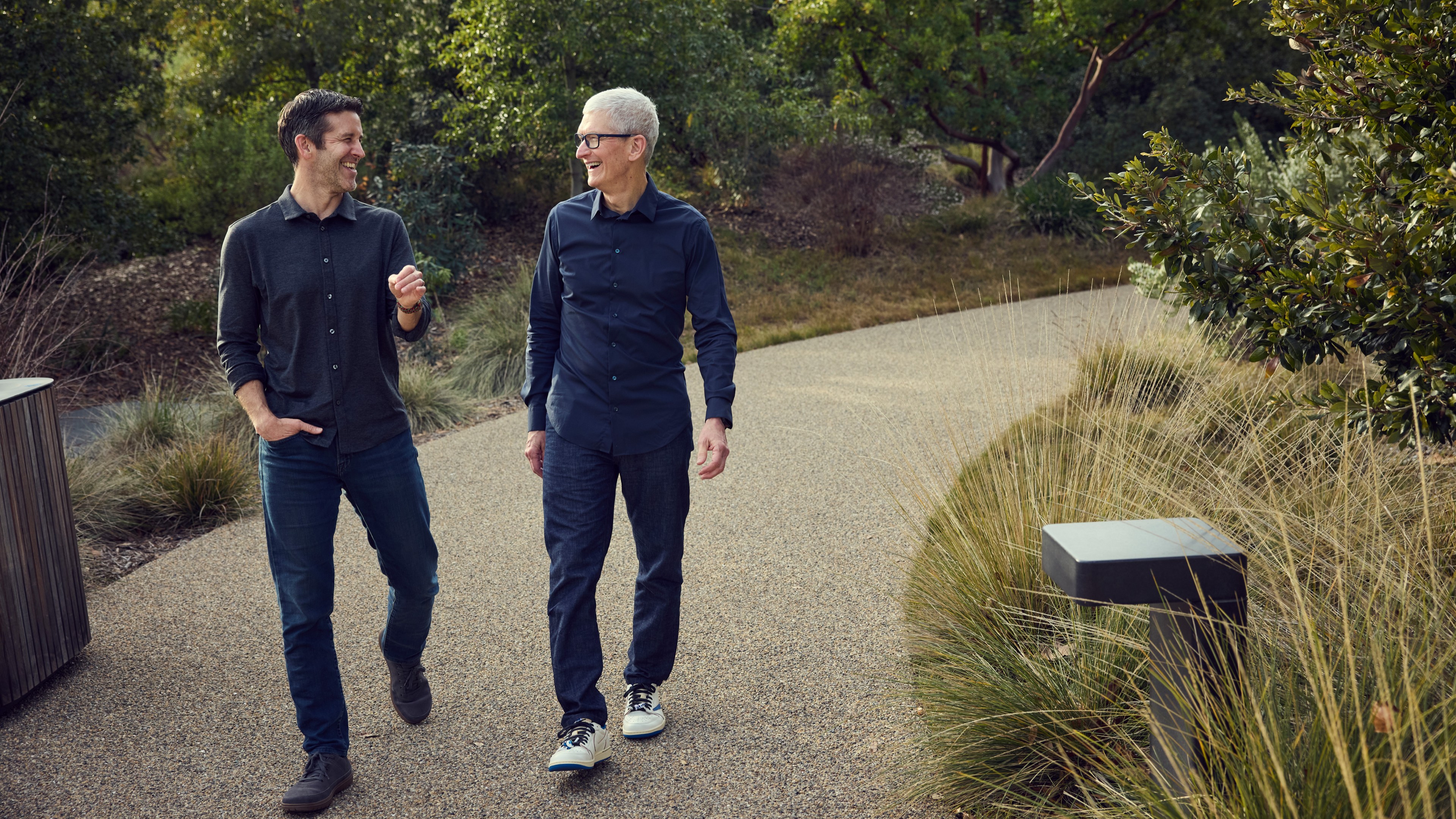 Tim Cook's last quarter as CEO was Apple's best June quarter ever. The stock fell anyway.