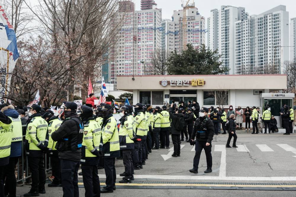 South Korean students held over US military base break-in bid