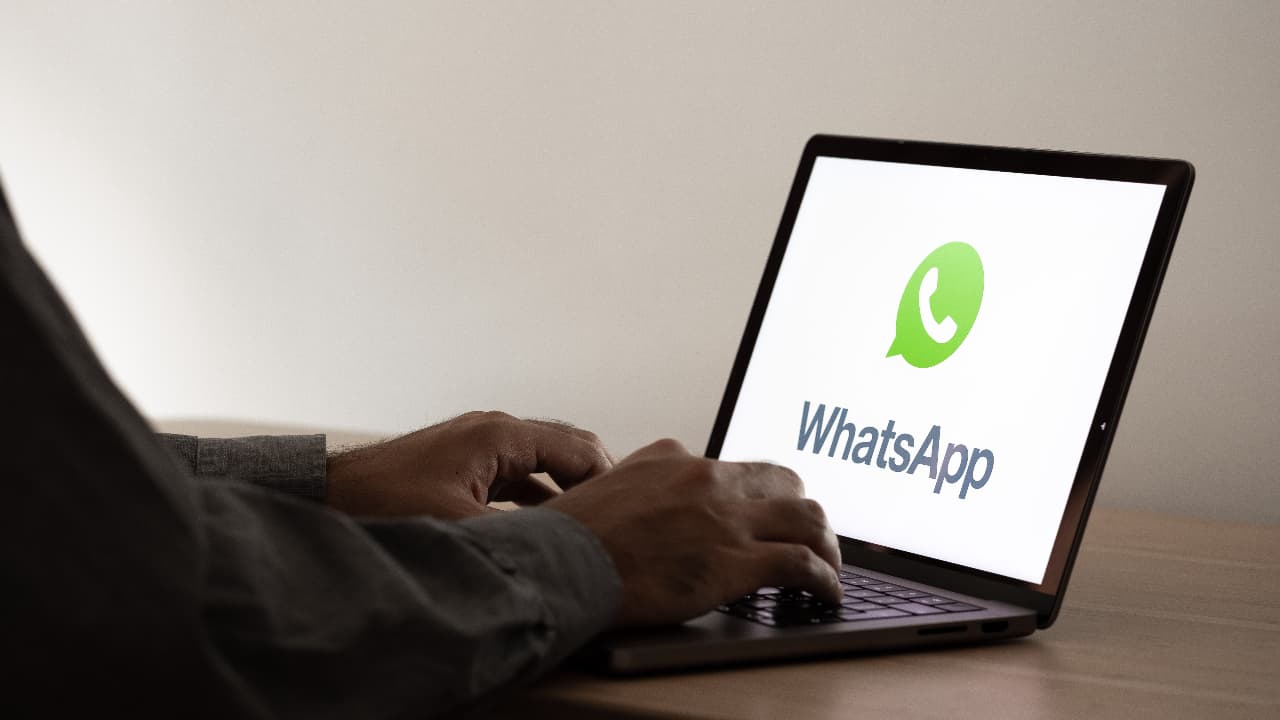how-to-make-video-calls-on-whatsapp-web-easy-step-by-step-guide-for