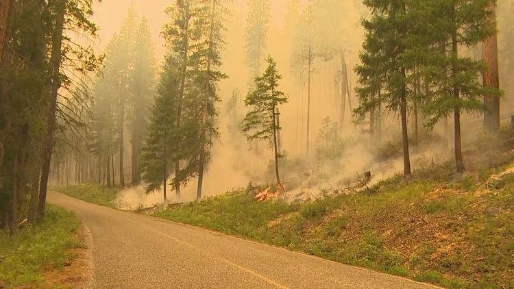 ‘This is as bad as it gets': Chelan County residents brace as Little Giant Fire grows