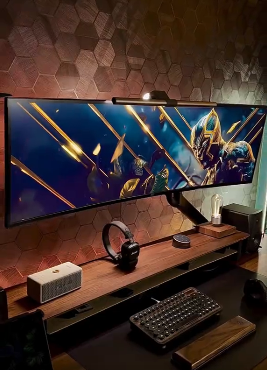 Maximum efficiency smart desk setup tips