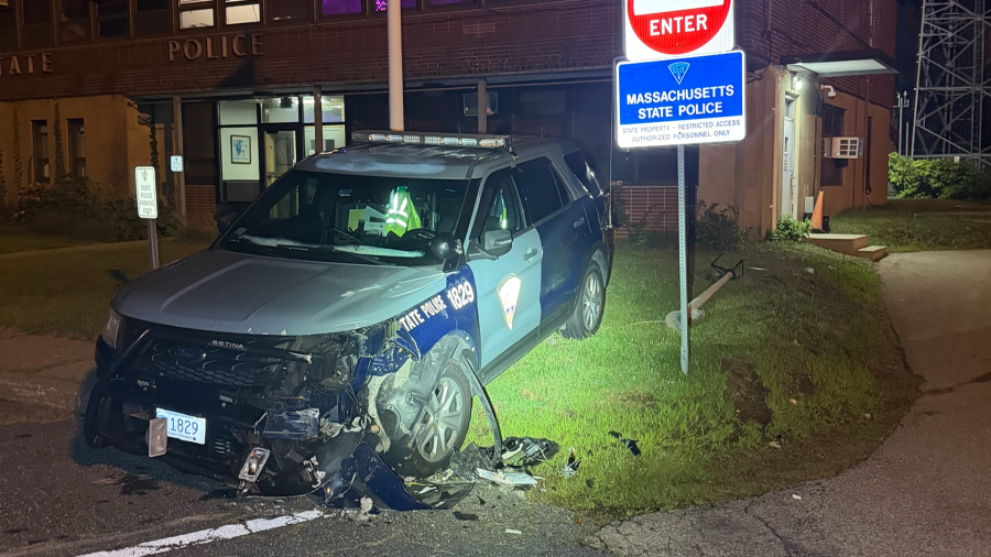 Florida man charged with OUI after striking police cruiser outside ...