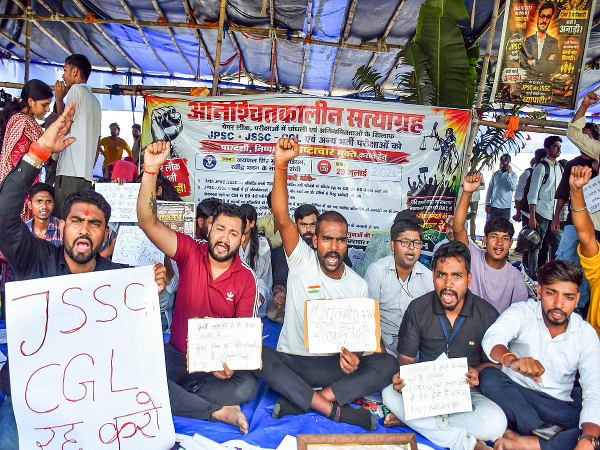 Ranchi: JMM supports exam irregularity protest, panel soon