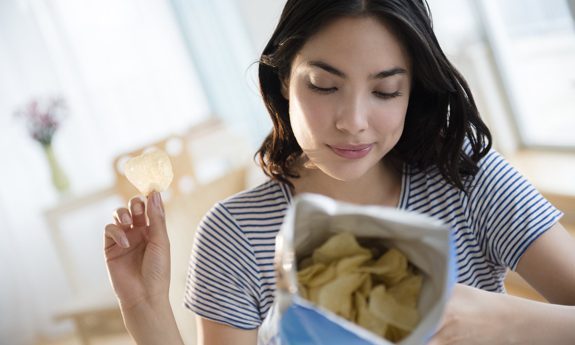 What is the healthiest snack? Diet expert reveals what to eat when hunger pangs strike