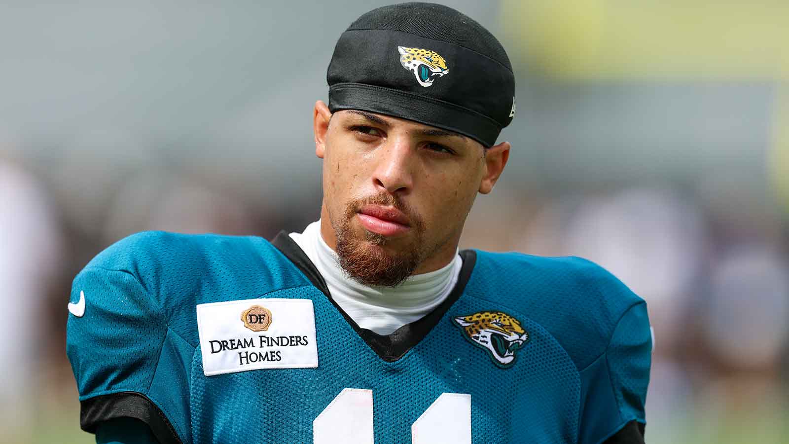 Jaguars' Liam Coen jokes about replacing wife with player as emergency contact
