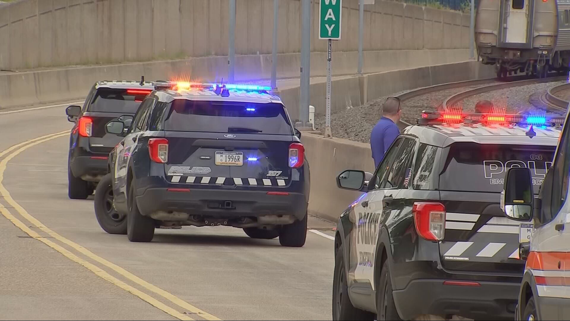 ‘Police investigation’ along railroad tracks shuts down East Busway in ...