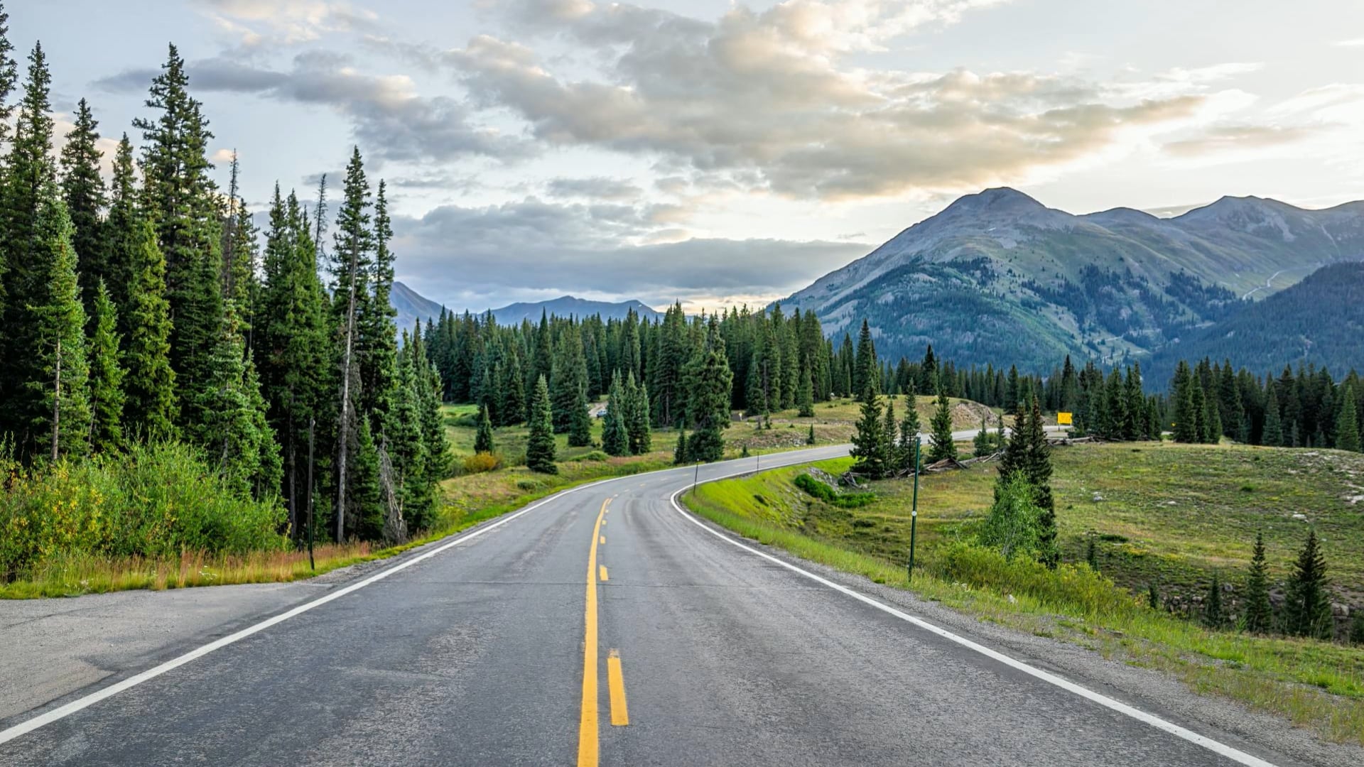 Scenic US National Park Drives That Belong On Your Bucket List