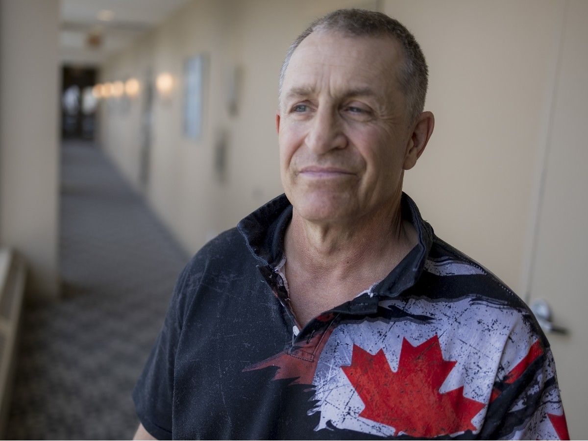 Thousands of Canadians implanted with metal hip devices despite ...