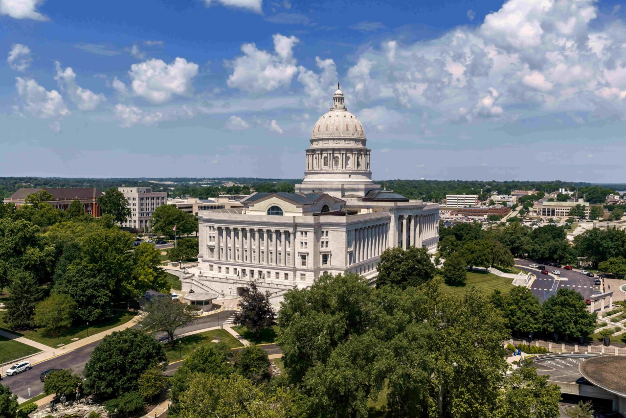 Missouri voters defeat measure to abolish income tax
