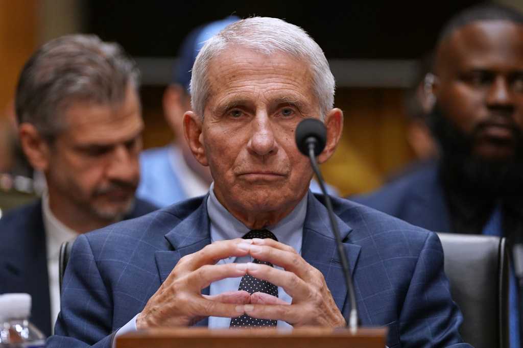 Fauci's decision to invoke the Fifth Amendment tees up a legal debate ...