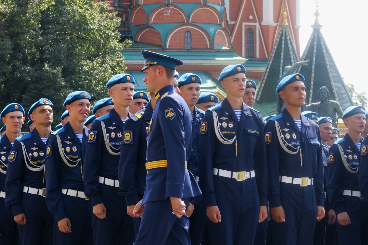 Putin overhauls war effort in Ukraine as Russia seeks momentum