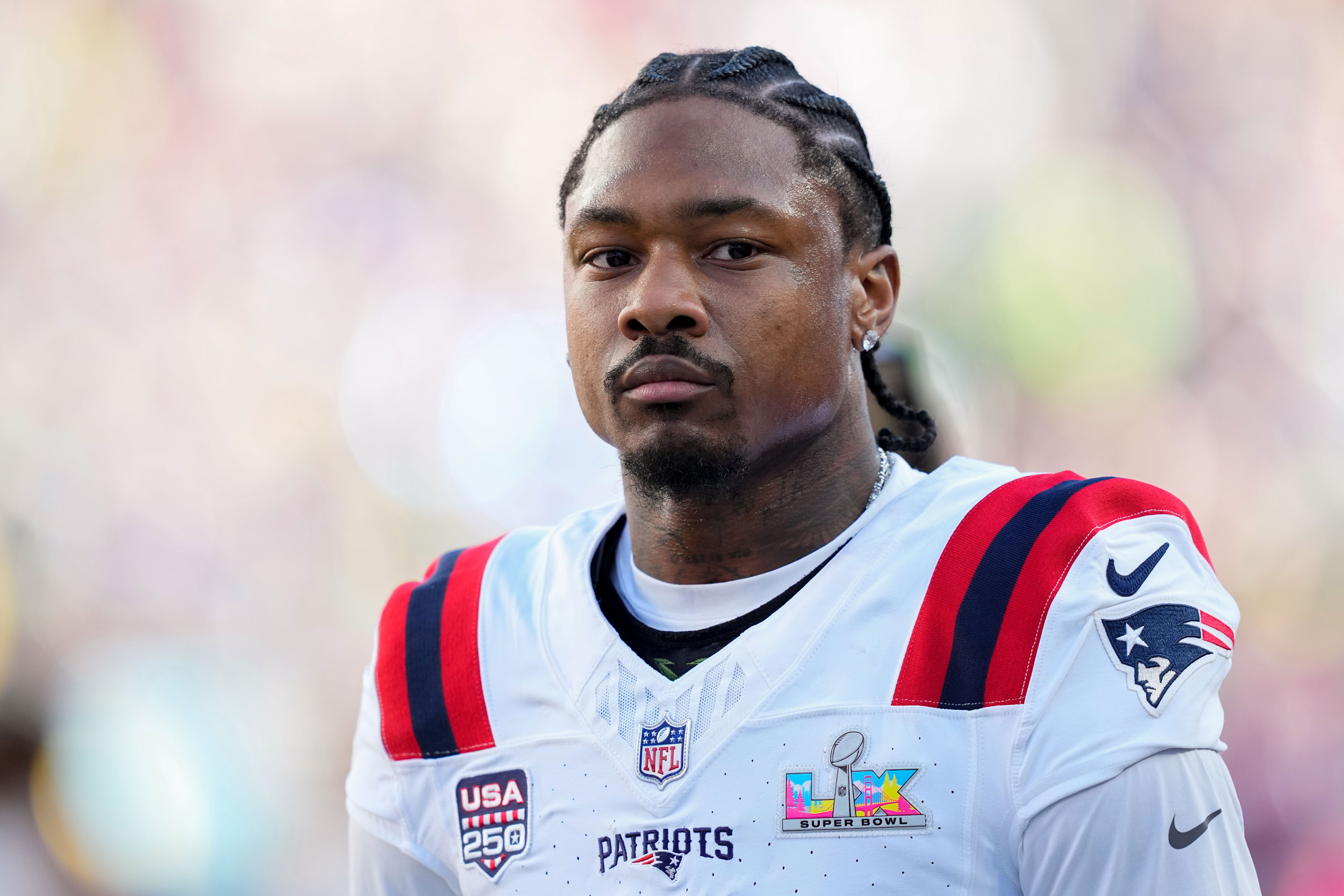 Washington Commanders sign wide receiver Stefon Diggs