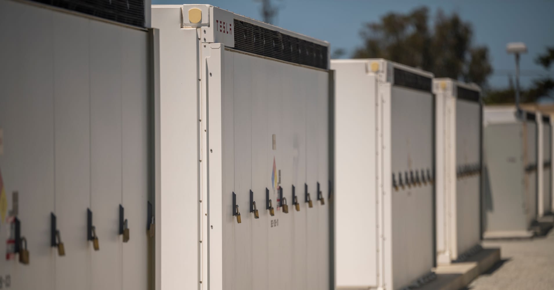 SpaceX ramps up Tesla Megapack purchases in Q2 to power its AI data centers