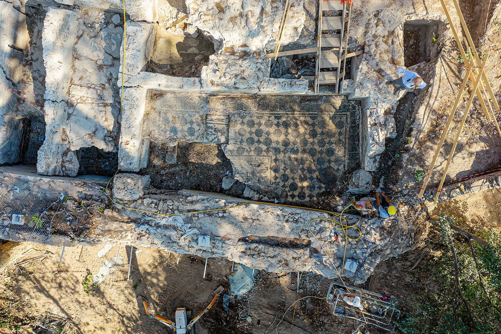 Second-century building found near Colosseum may have been ancient Rome ...