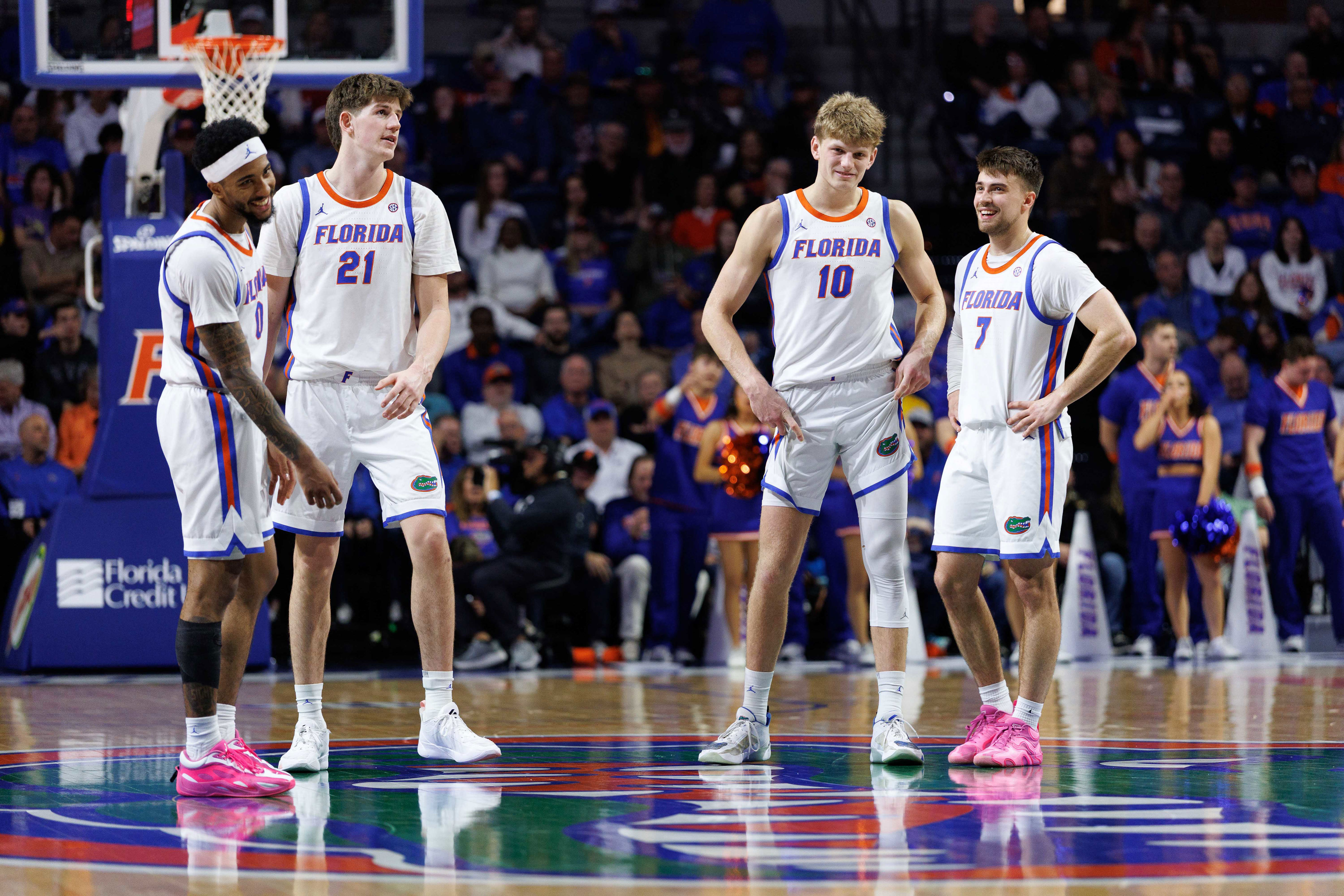 Why Todd Golden is feeling less pressure for Florida basketball