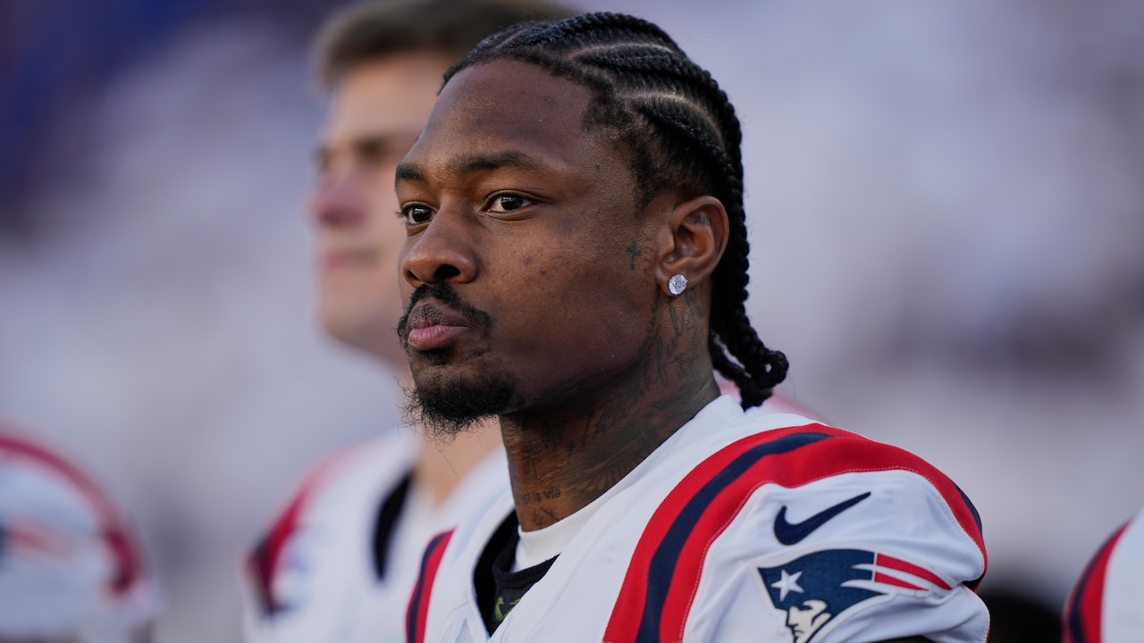 Commanders' WR depth chart, salary cap after Stefon Diggs contract in ...