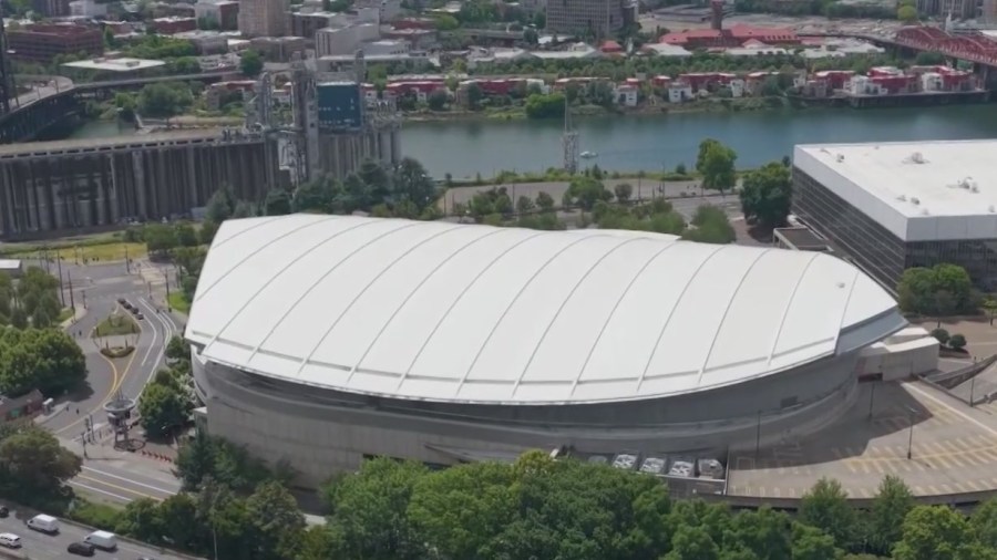 Portland City Council hosts public meeting on Moda Center renovations, public provides feedback