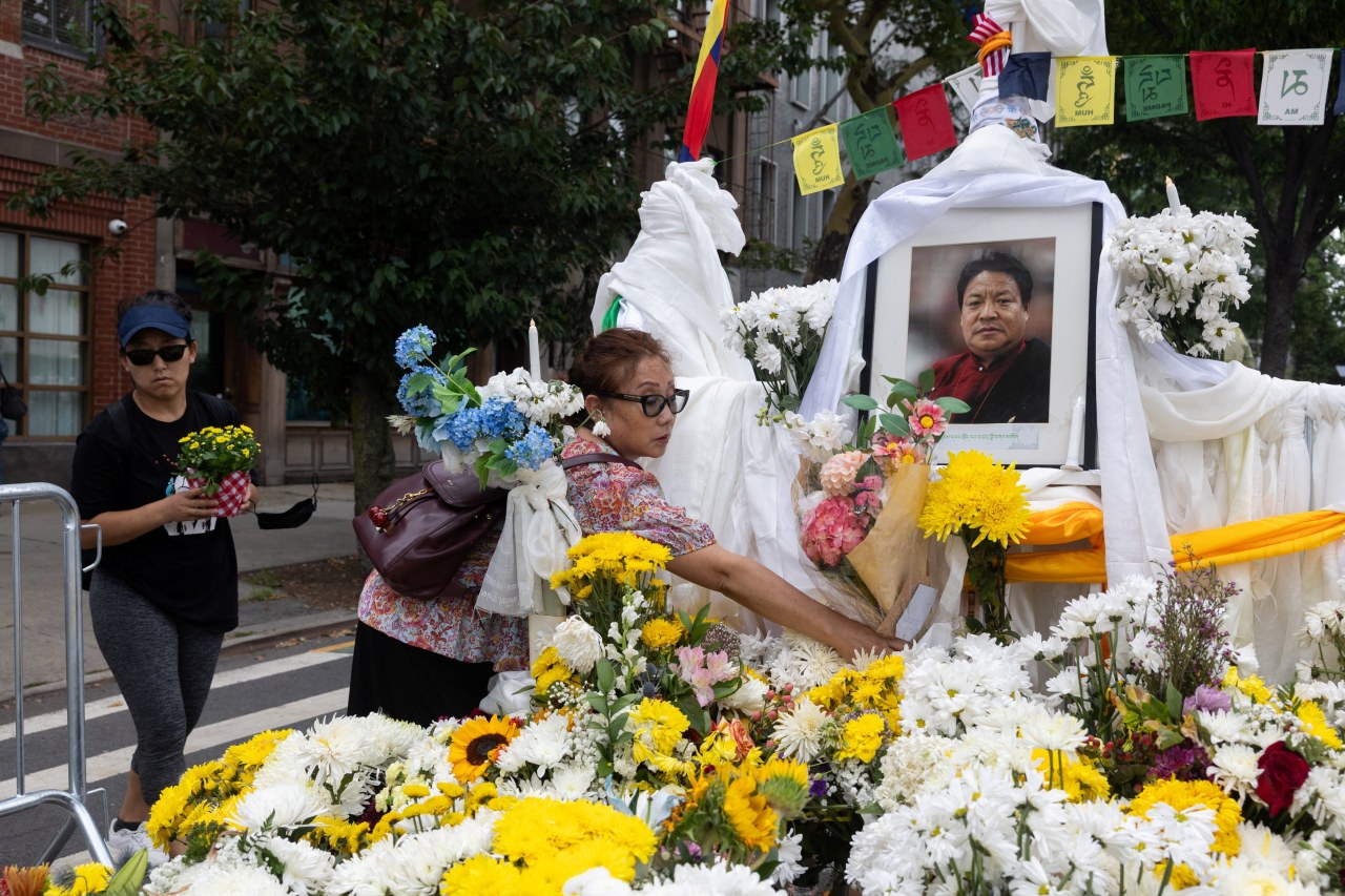A Tibetan activist set himself on fire outside the UN and united his cause
