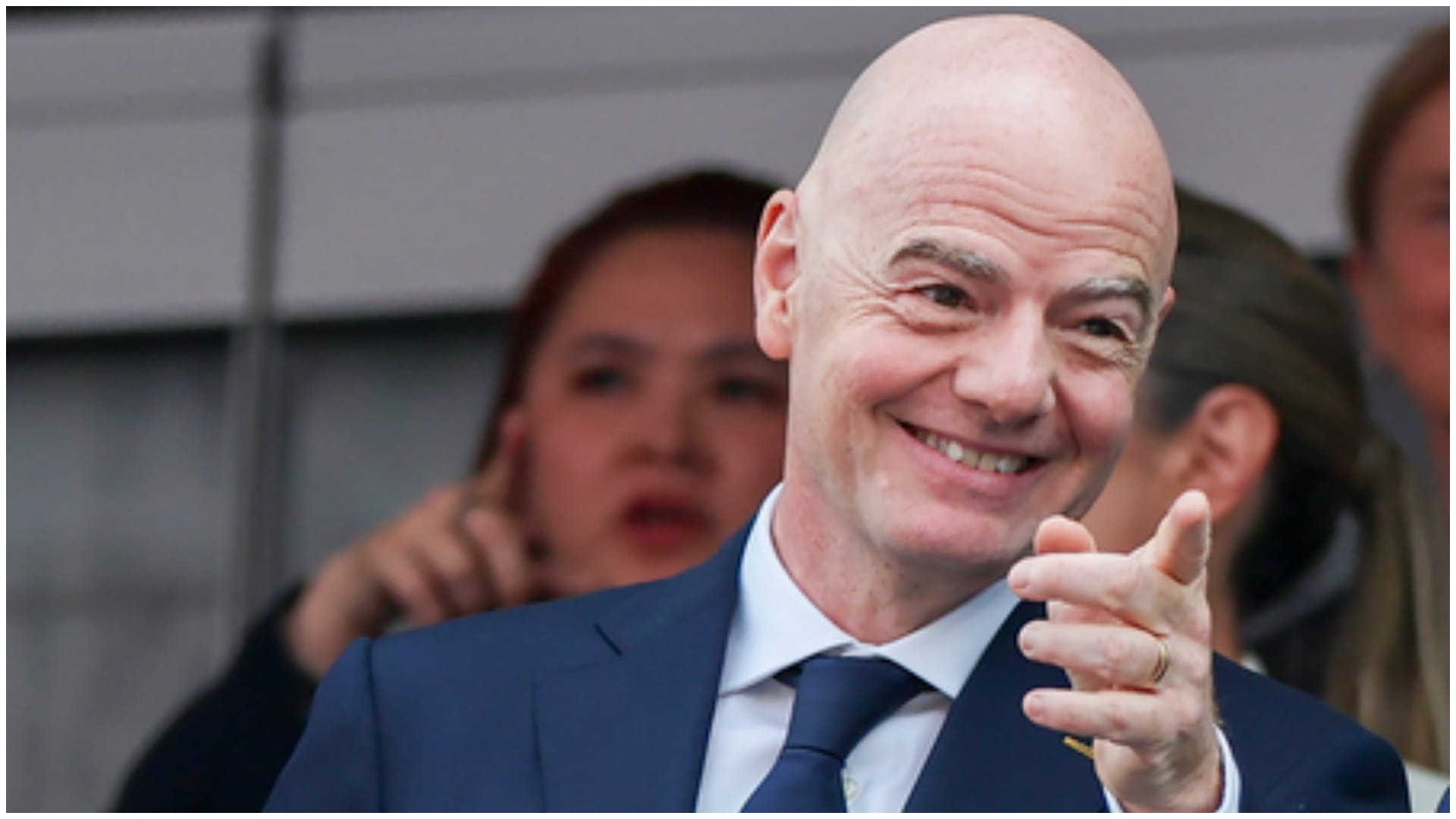 Image for FIFA में घमासान: विश्वकप हिस्सेदारी बेचने की योजना पर सवाल उठाने वाले COO को क्यों हटाया गया? जानें पूरा मामला