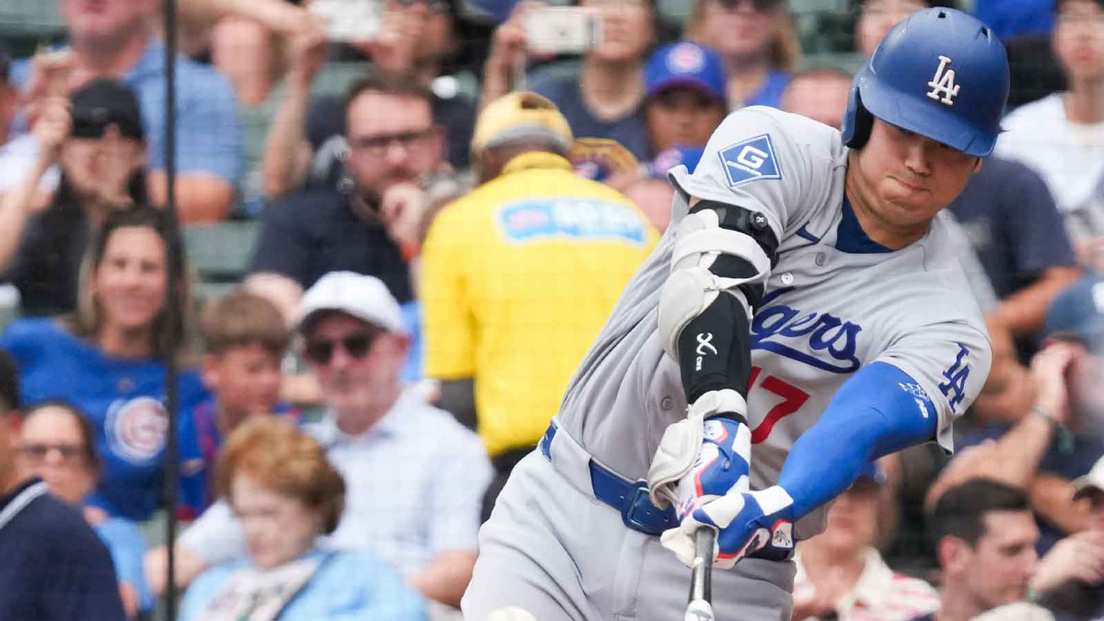 Shohei Ohtani updates fans on his knee recovery after Cubs clash