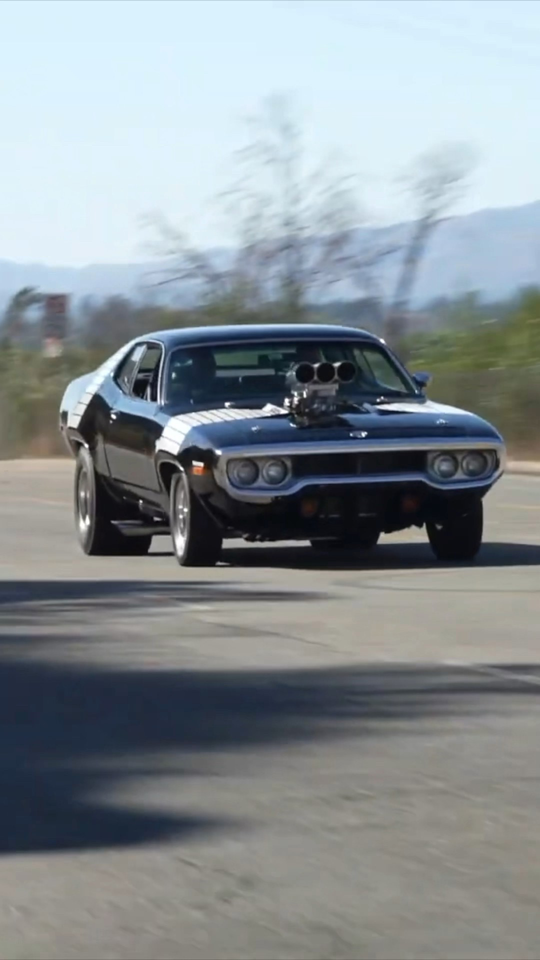 1,000HP big block Plymouth Road Runner hits the street