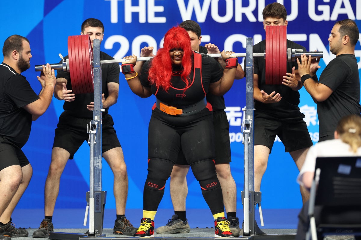 Powerlifter spotter makes 'racist' claim after record attempt sabotage