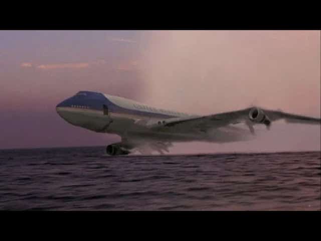 #6: Vụ tai nạn máy bay Air Force One — Air Force One (1997)