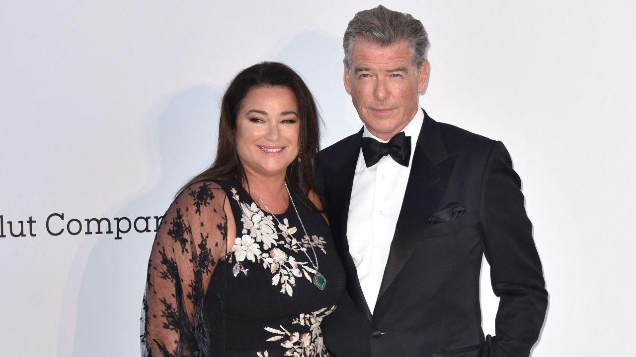 pierce-brosnan-and-keely-shaye-smith-mark-25th-anniversary-with-rare