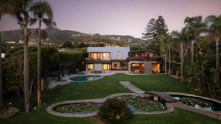 Seann William Scott asks $17.5M for his dream Malibu surfing compound