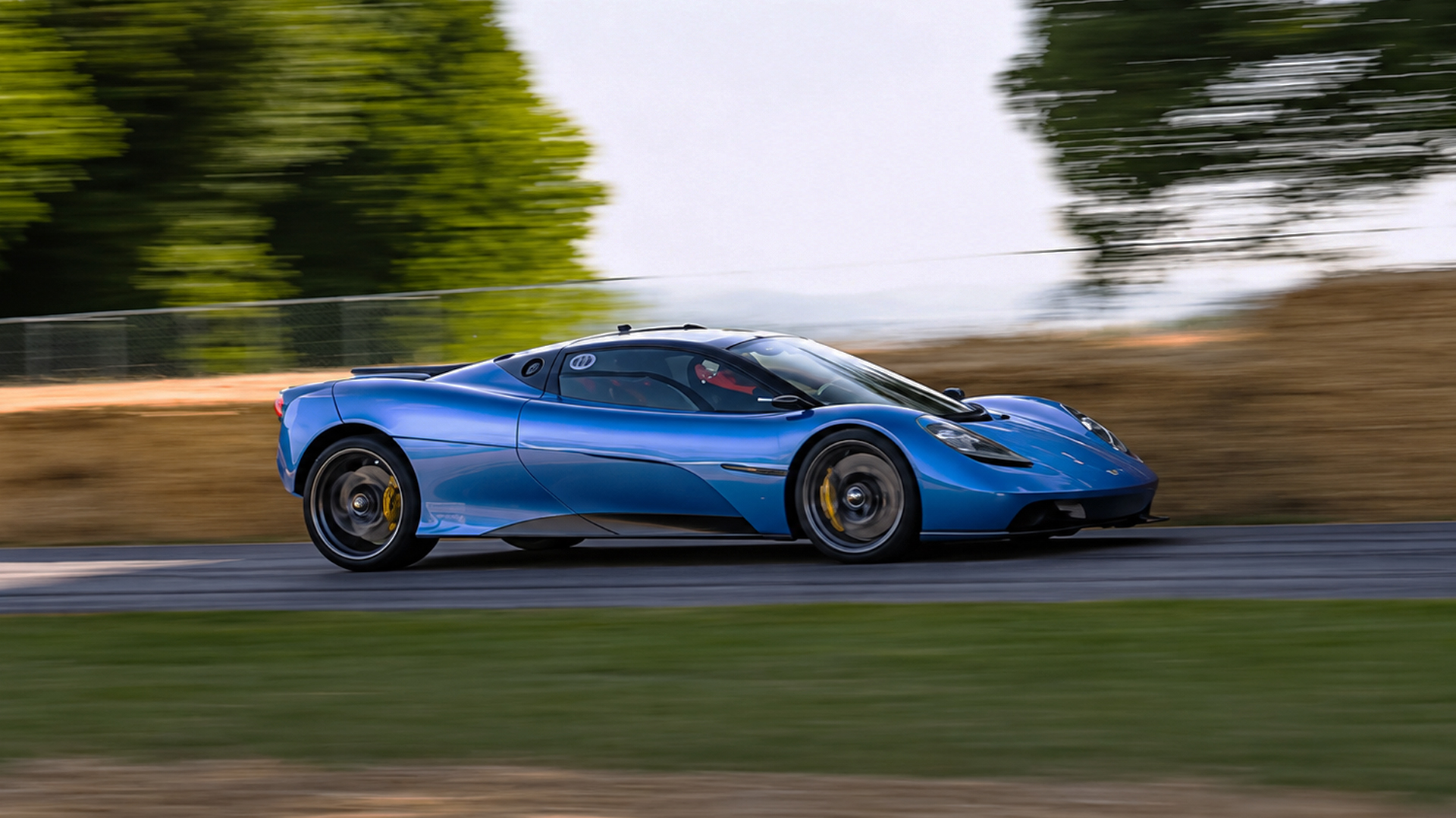 Gordon Murray T.50 accelerates to 12,000 RPM