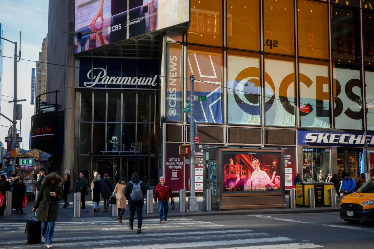 UK waves through $81 billion Paramount-Warner Bros. deal