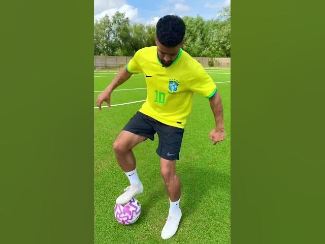 these-ground-dribble-skills-look-impossible-to-stop
