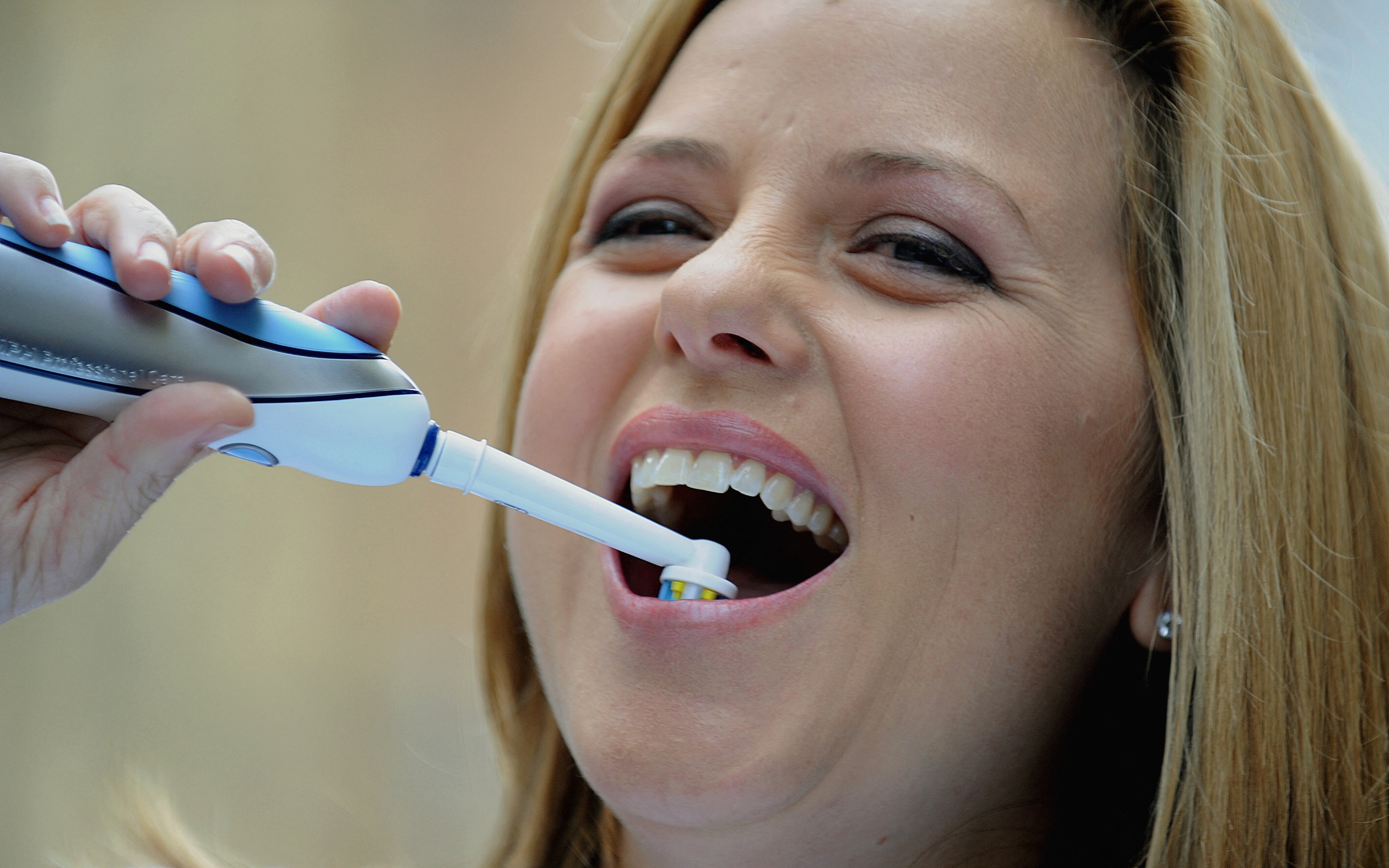 Sensodyne launches clinical repair toothpaste with SoHo pop-up to test ...
