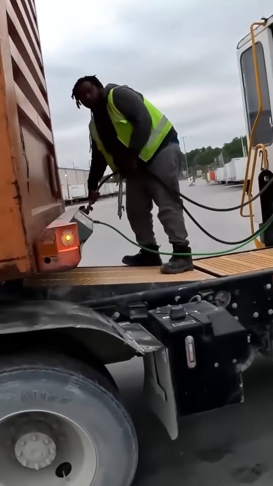 Fifth wheel repair