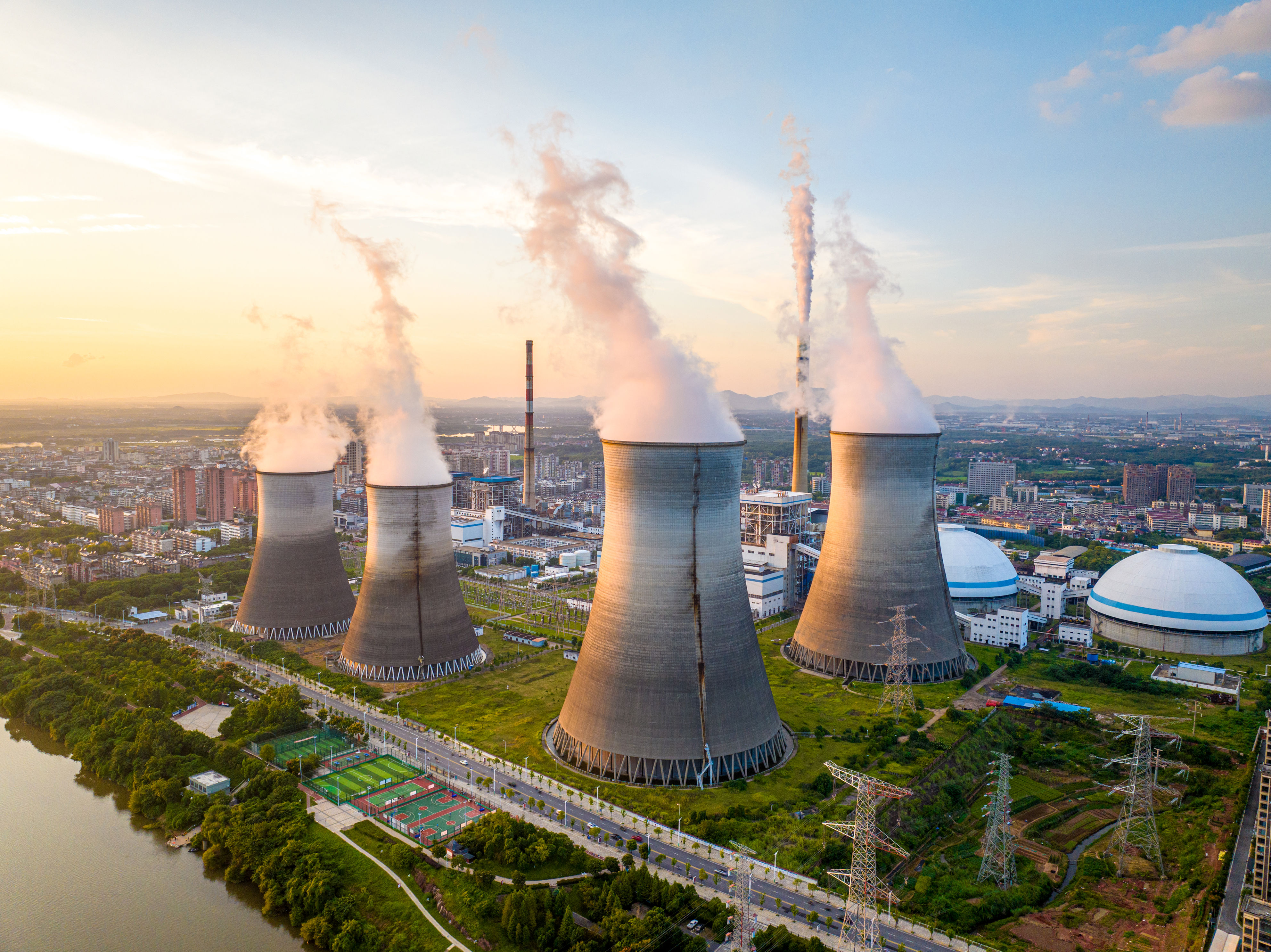 2 nuclear energy stocks to buy hand over fist in August