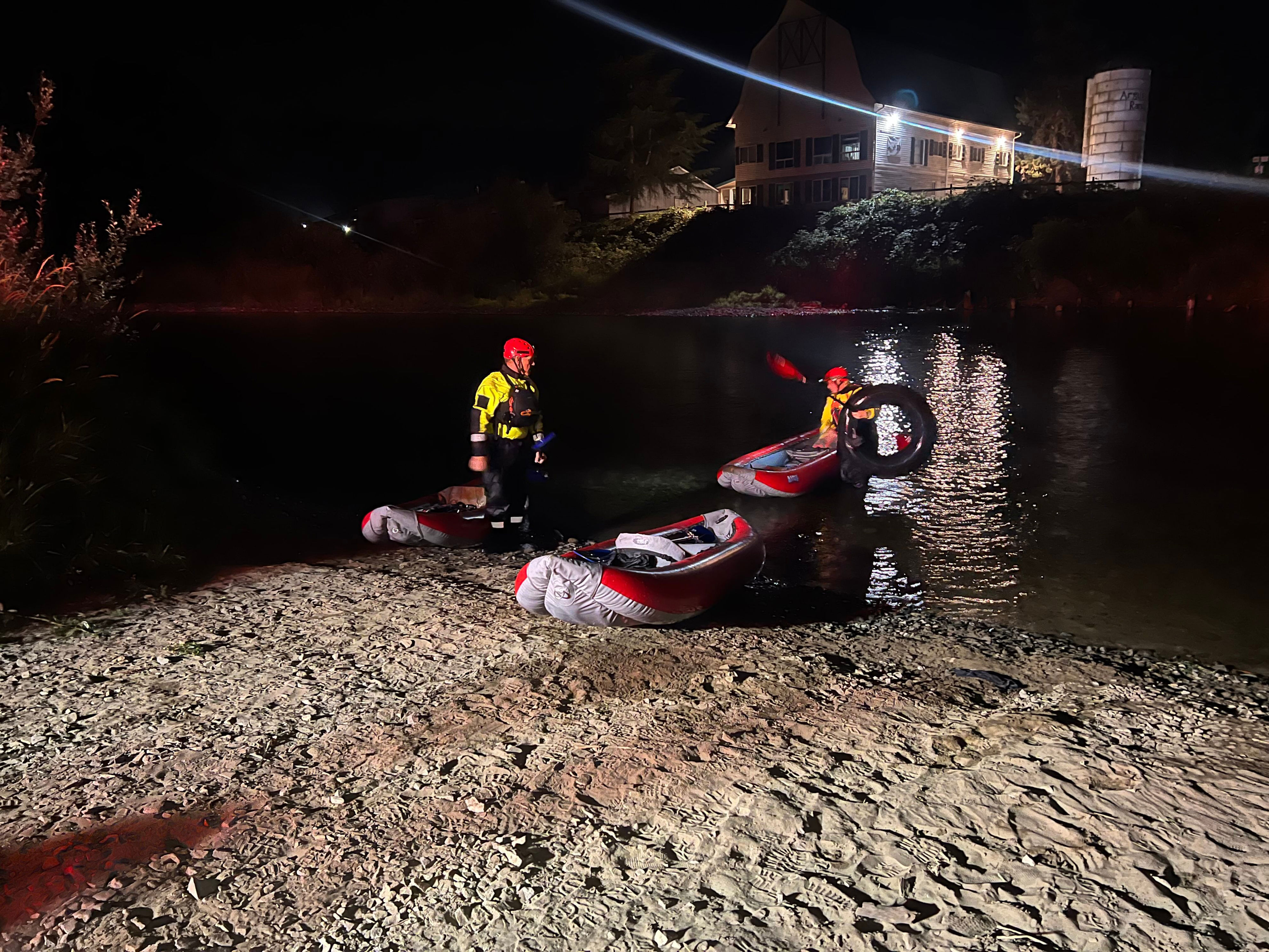 Man rescued from Green River during the middle of the night after being ...