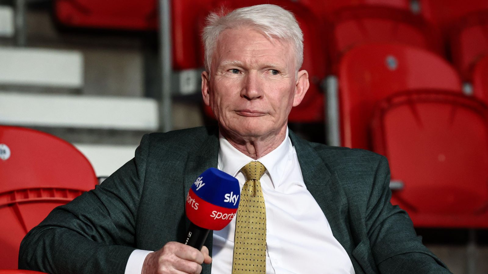 St Helens become latest club to confirm position on NRL deal