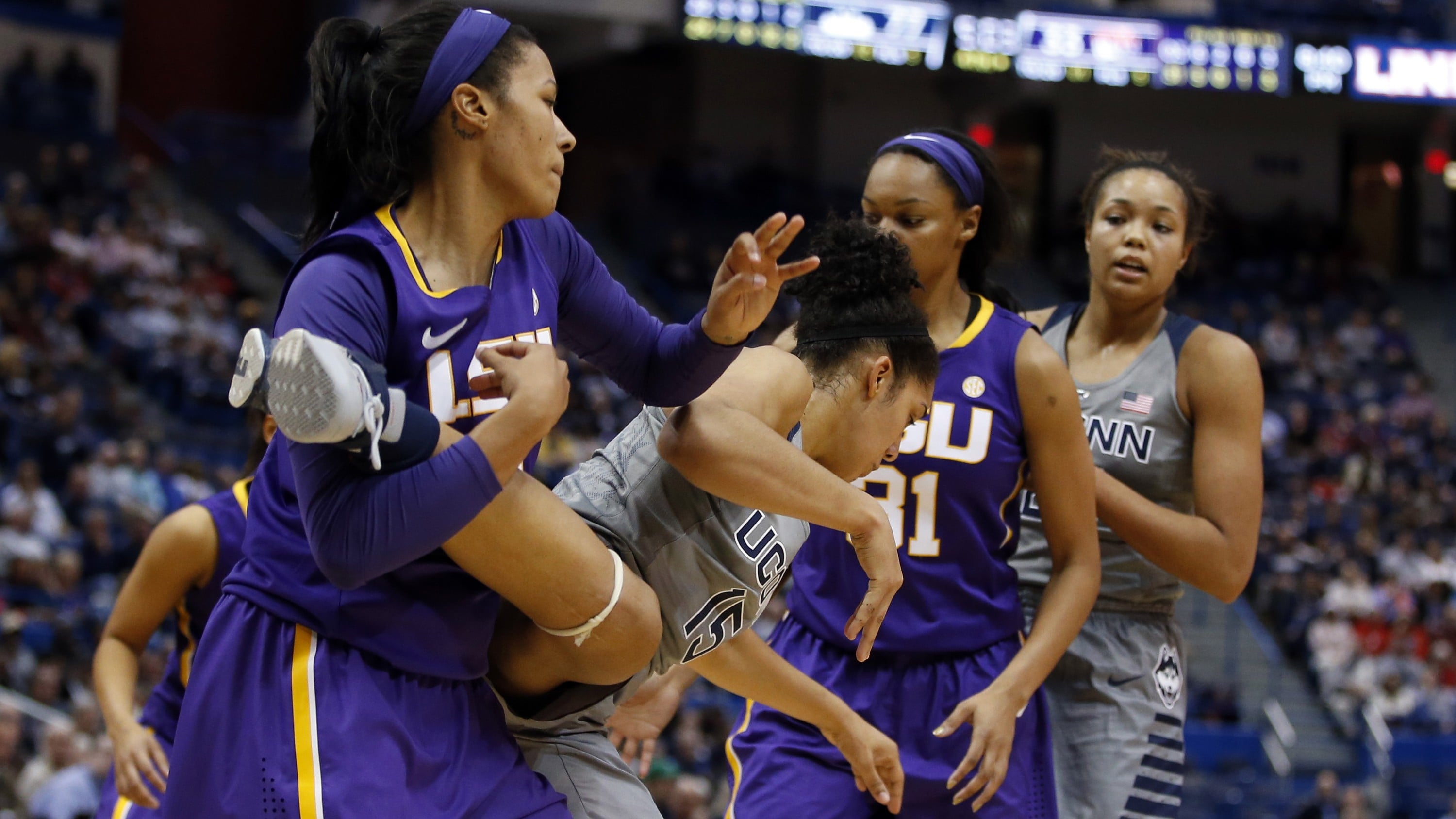 LSU, UConn set for massive women’s hoops matchup in 2026 espnW Invitational