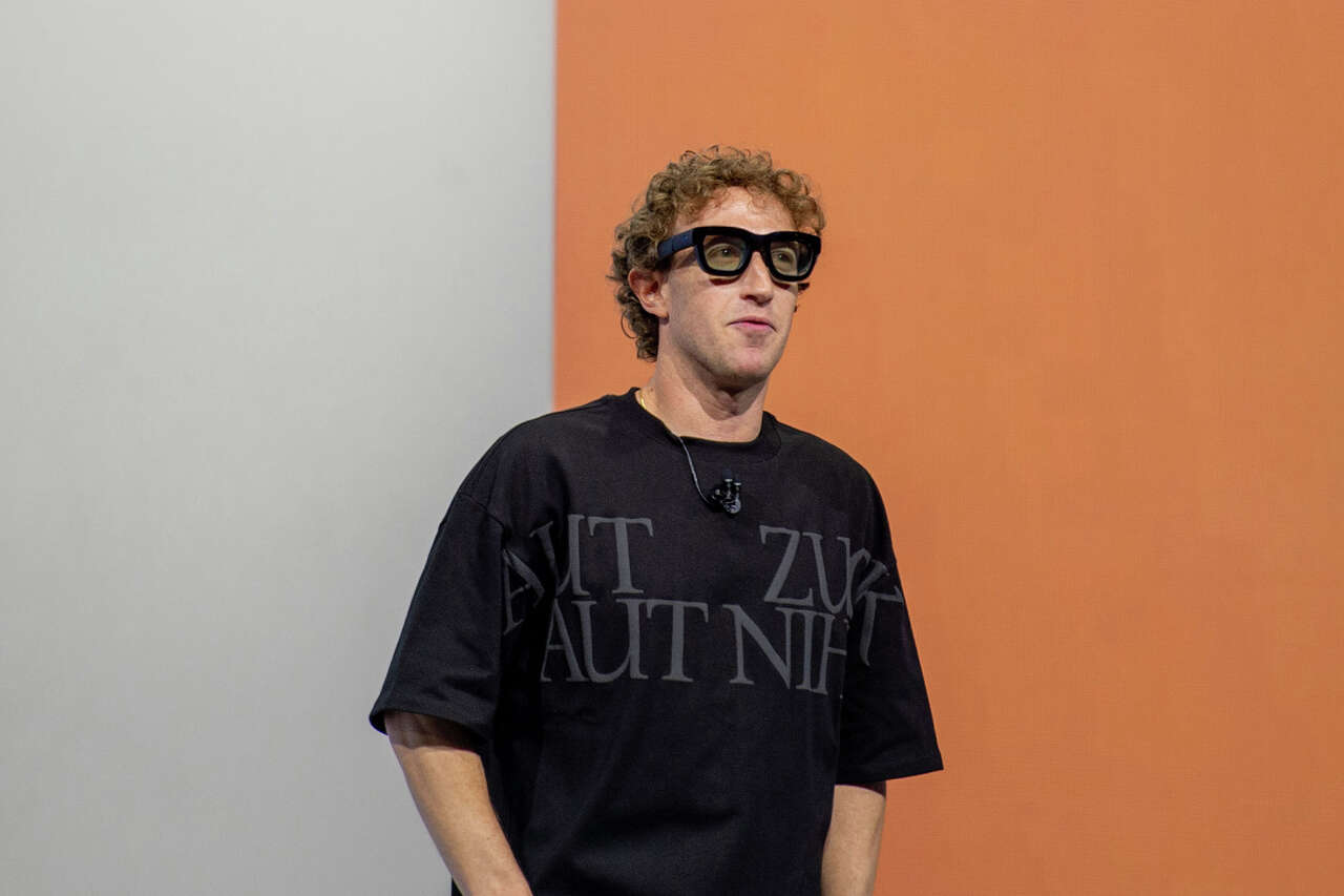 Big tech's AI-powered 'pervert' glasses are in a losing battle with DuckDuckGo