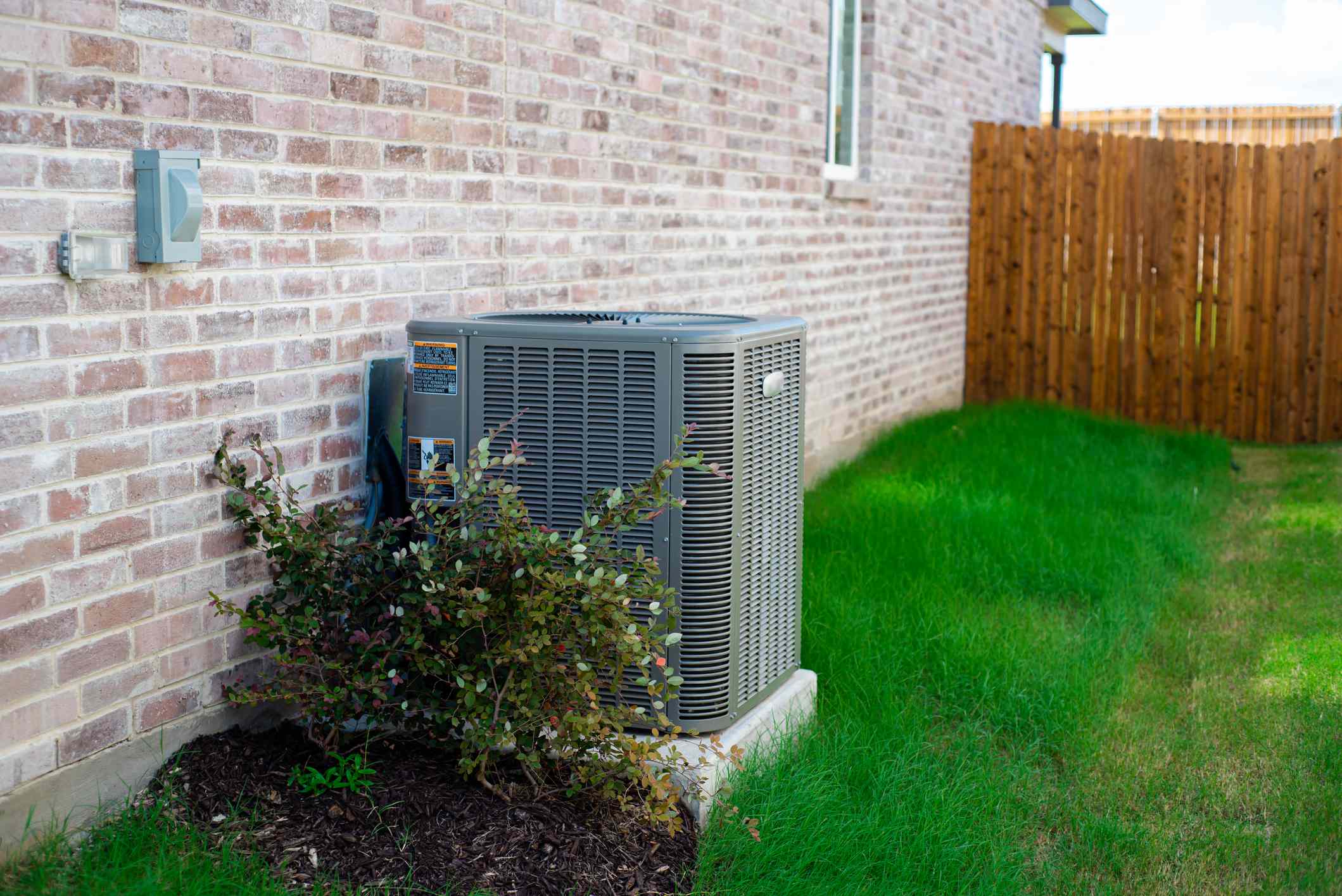 These common AC problems have led to recalls—here’s what HVAC experts ...