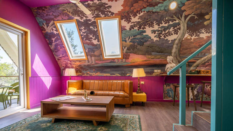 What is maximalism? Everything to know about the maximalist decor trend